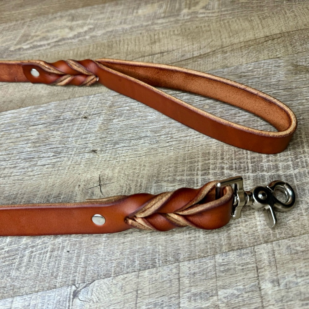 Handmade Leather Pet Leash 1”width 70”length Whicket and Craig English Bridle - Picture 10 of 11